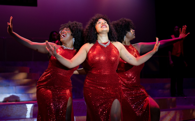 three actresses on stage during Starlight Theatre performance of Dreamgirls